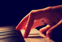 黑白直播免费体育直播-河床防守体系稳固，力求半决赛再创佳绩