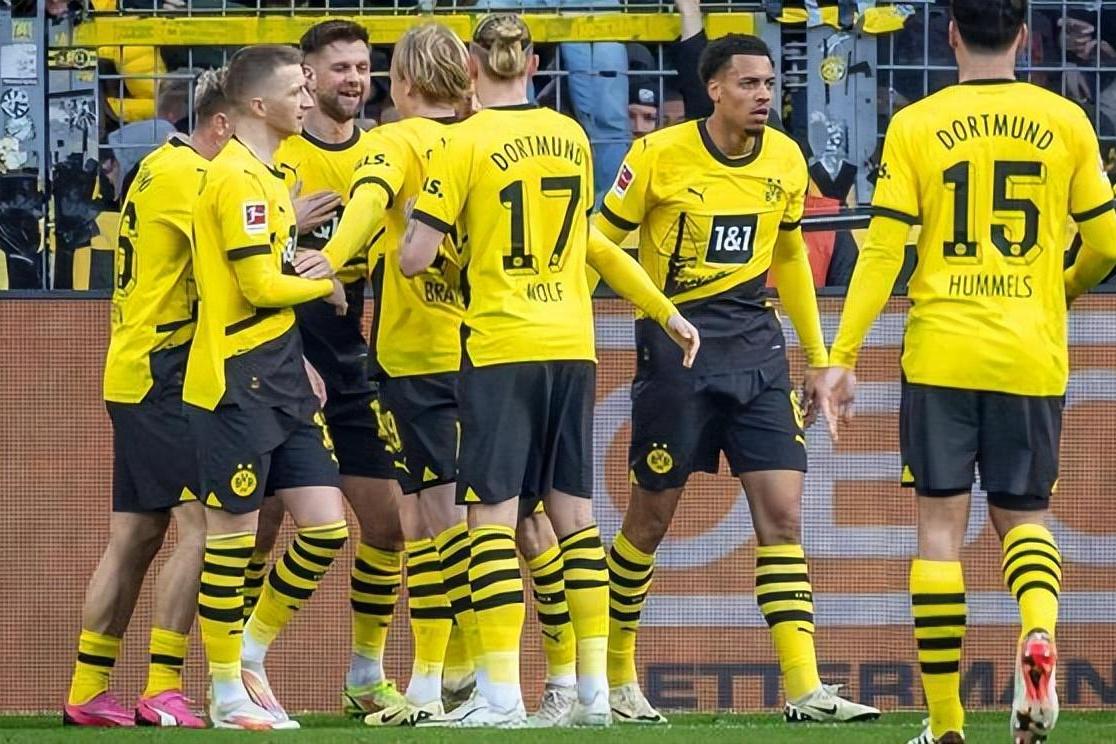 黑白直播免费体育直播-郑州浩瀚实现三连胜，球队凭借强大气势称霸积分榜的简单介绍