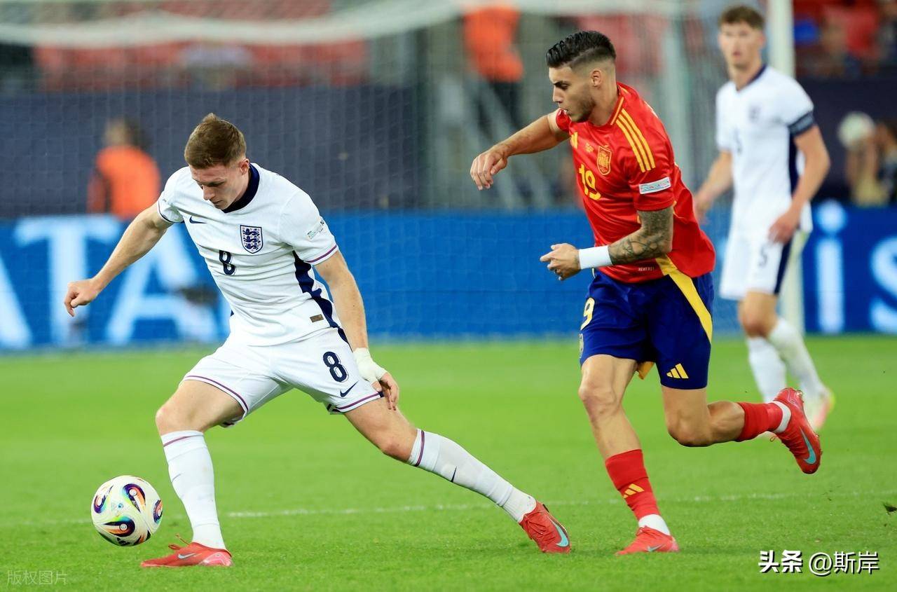 黑白直播在线观看nba-英格兰球员踢进关键一球，成功晋级半决赛的简单介绍