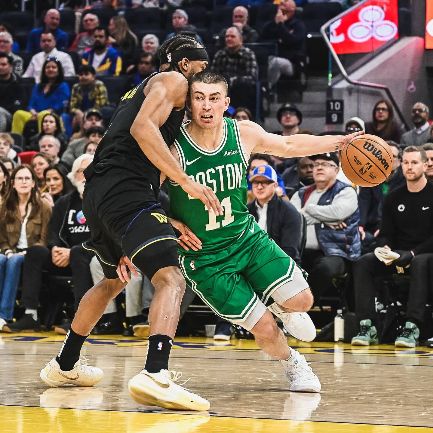 勇士内线双塔再次发威，逆转击败凯尔特人