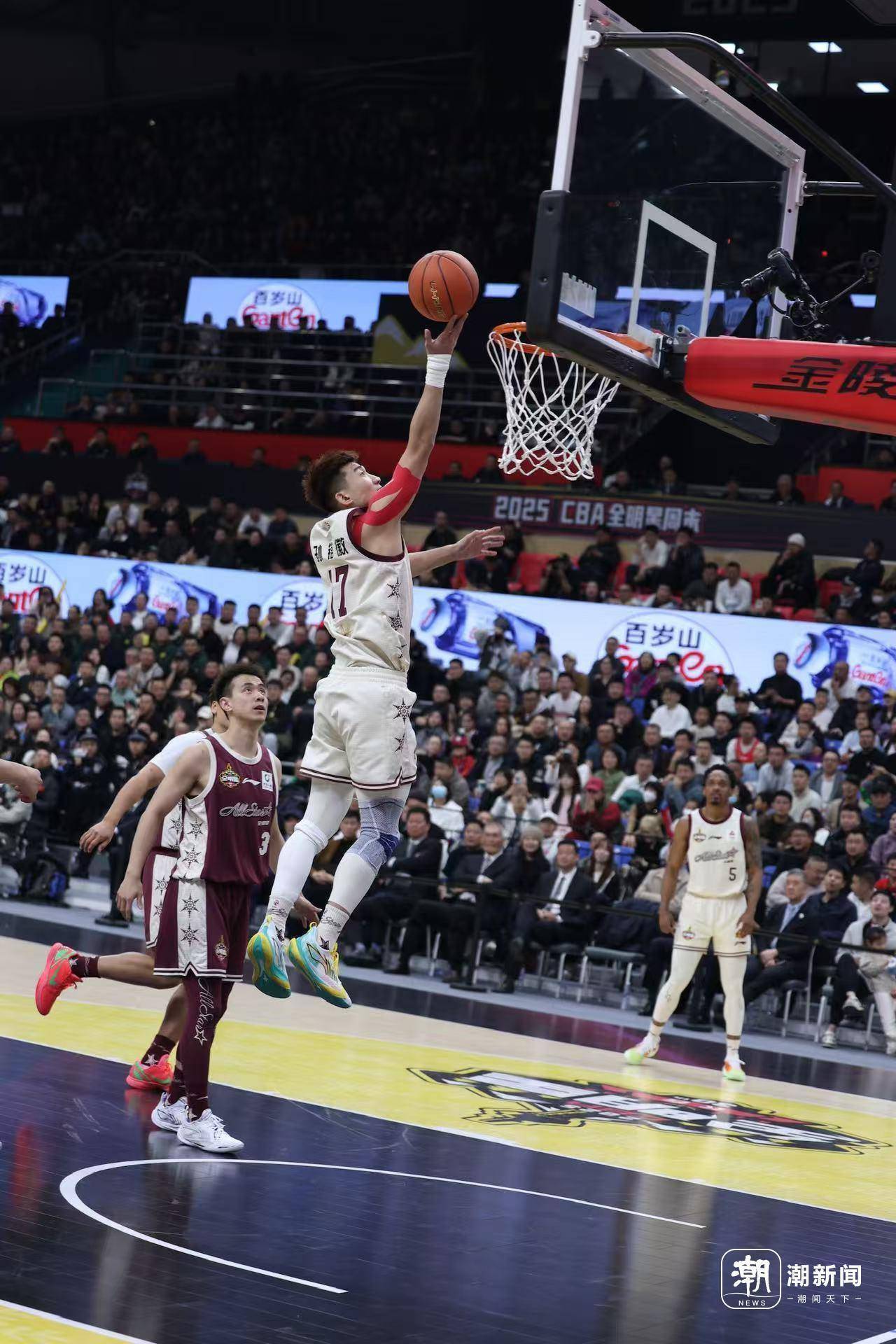 长春队遭遇连败,主帅承受压力 长春队遭遇连败,主帅承受压力