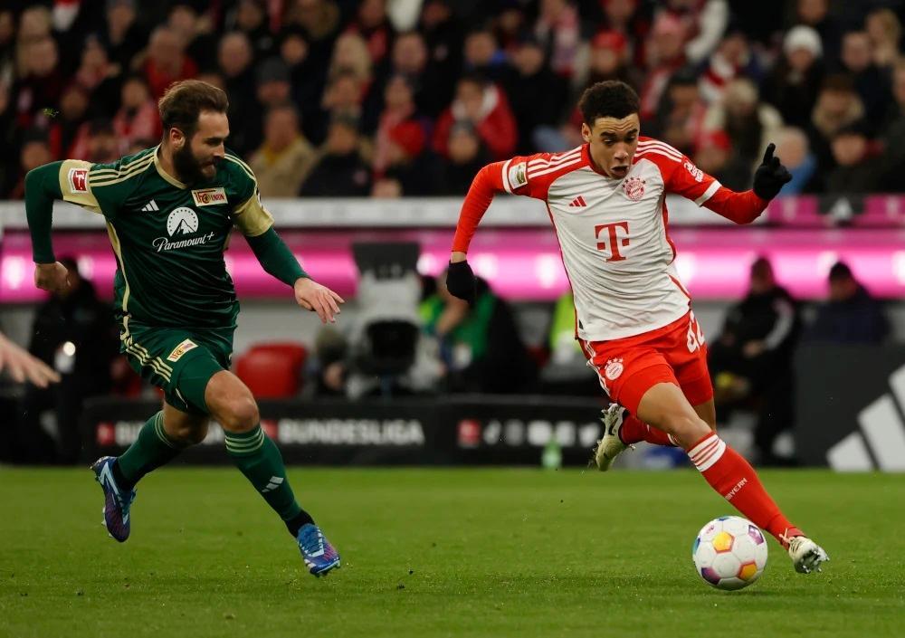 拜仁主场告捷,成功晋级欧冠半决赛 拜仁主场告捷,成功晋级欧冠半决赛