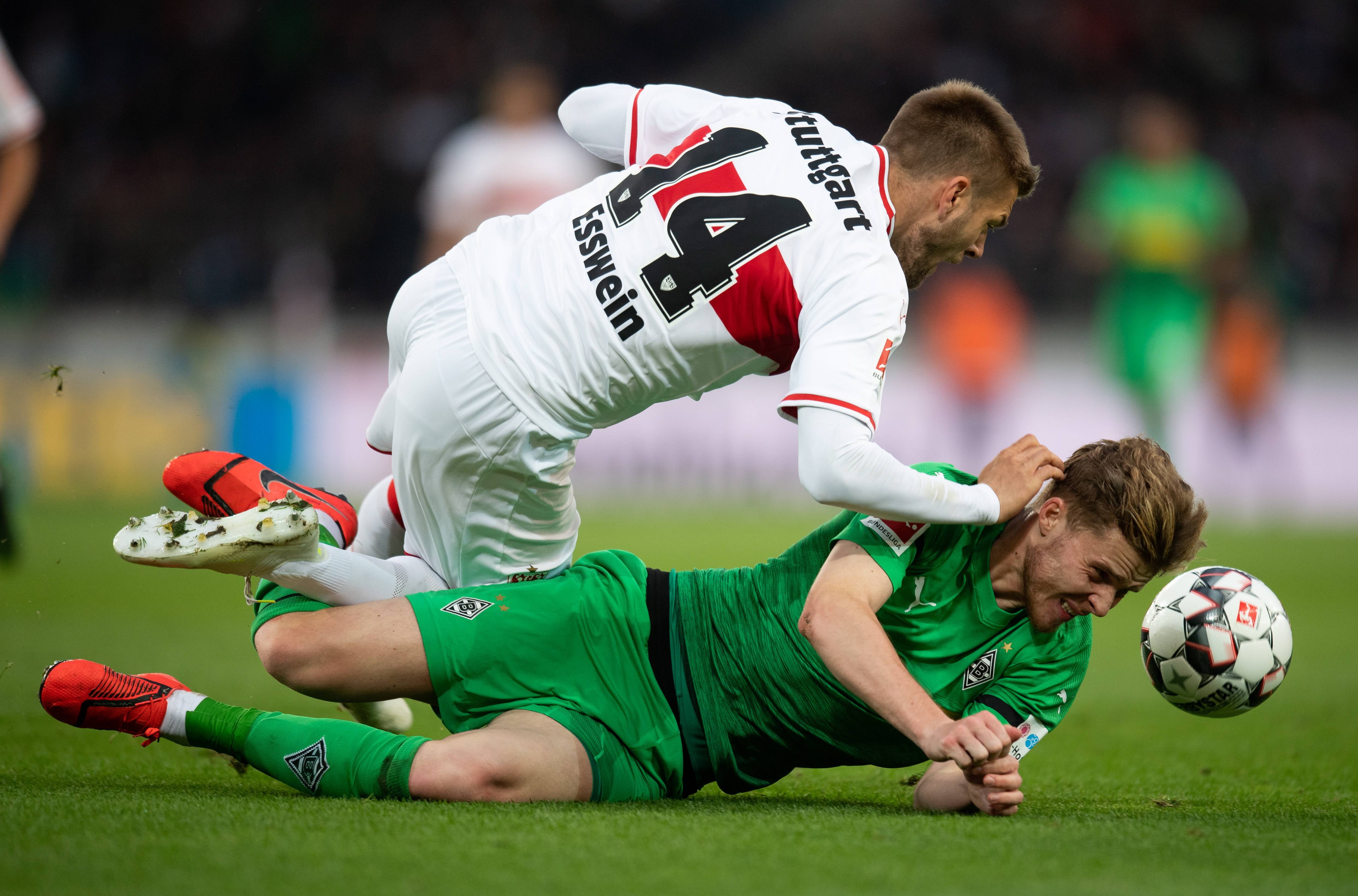 斯图加特队主场险胜，保住德甲保级形势的简单介绍