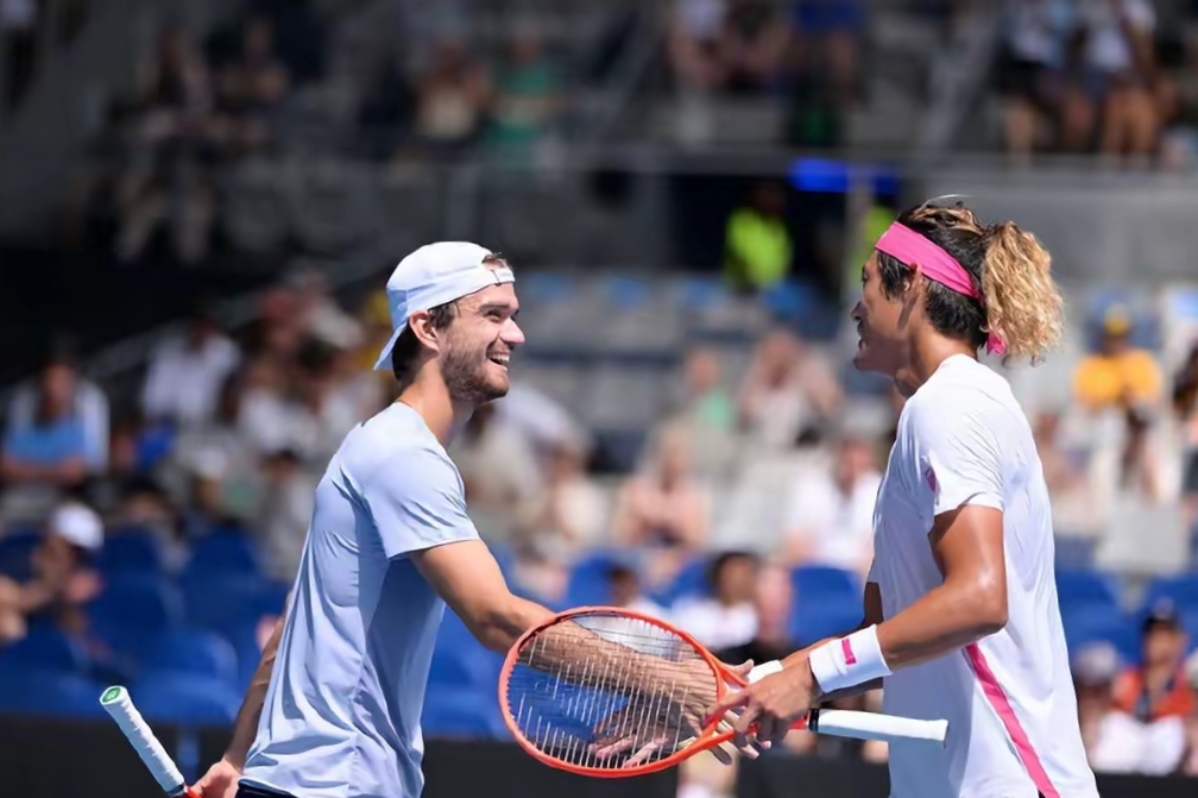 澳大利亚队全力拼搏,欧洲杯赛场意气风发的简单介绍 澳大利亚队全力拼搏,欧洲杯赛场意气风发的简单介绍