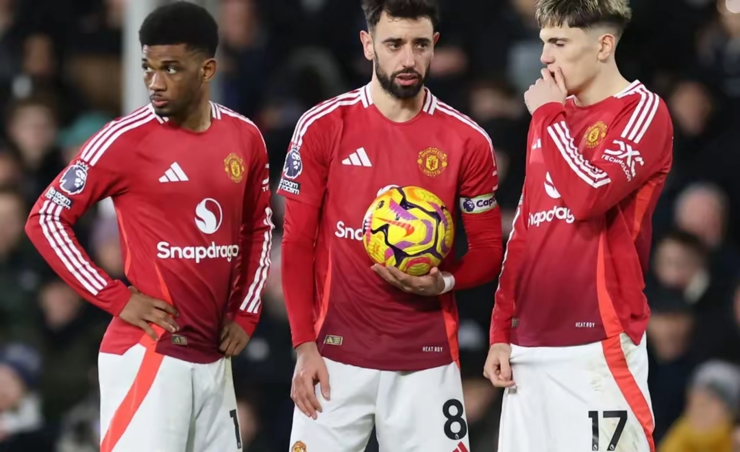 黑白直播免费体育直播-曼联锋线进攻火热，继续在英超取得胜利