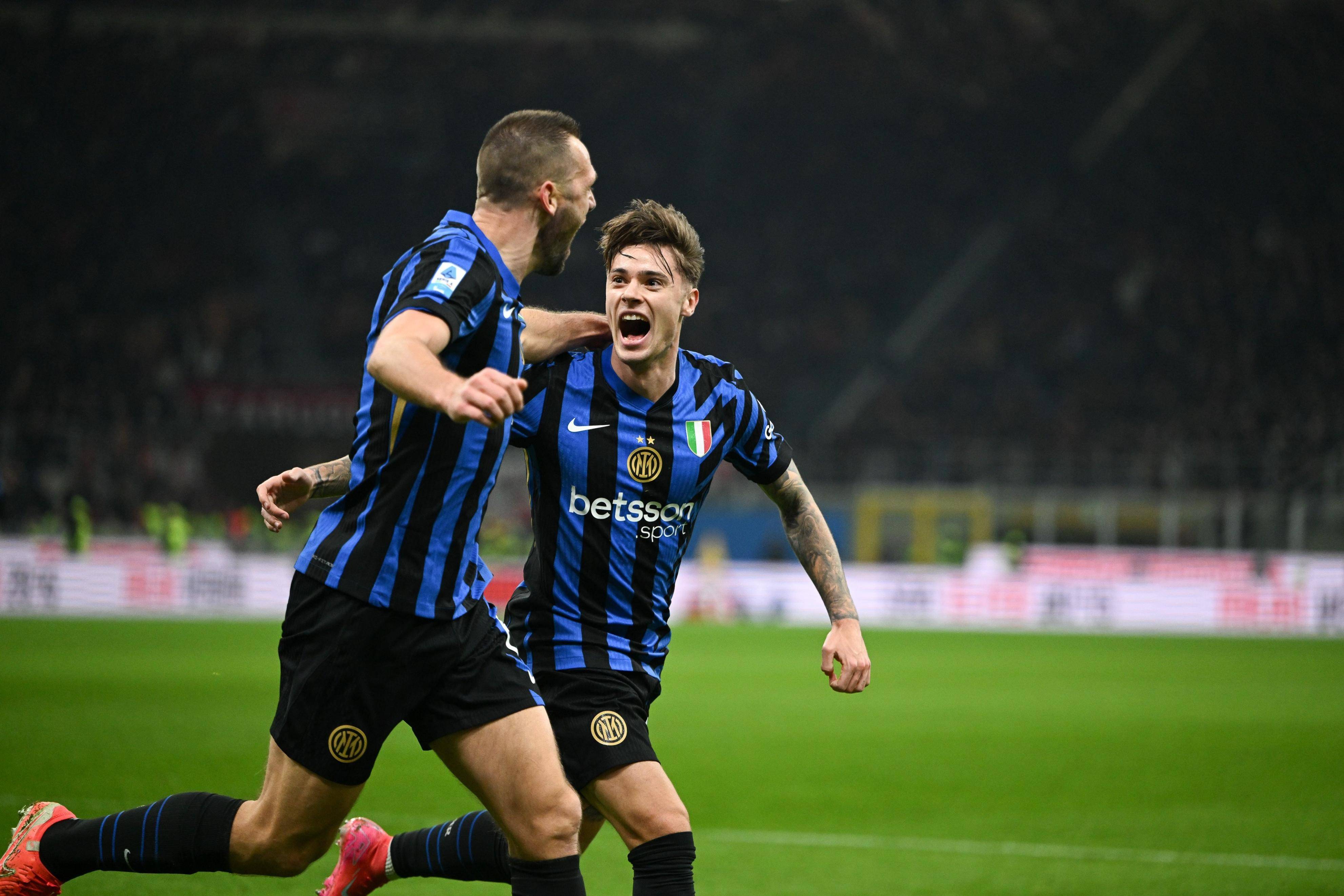 包含那不勒斯主帅因言论惹争议,遭到处分的词条 包含那不勒斯主帅因言论惹争议,遭到处分的词条