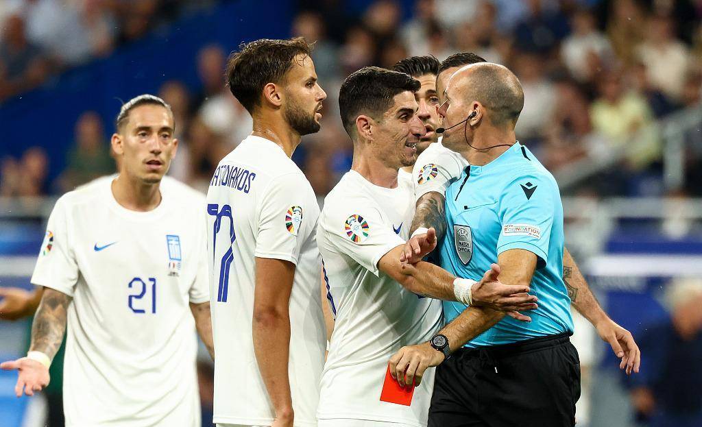 黑白直播nba在线观看-挑战欧洲杯，球队奋勇争先晋级