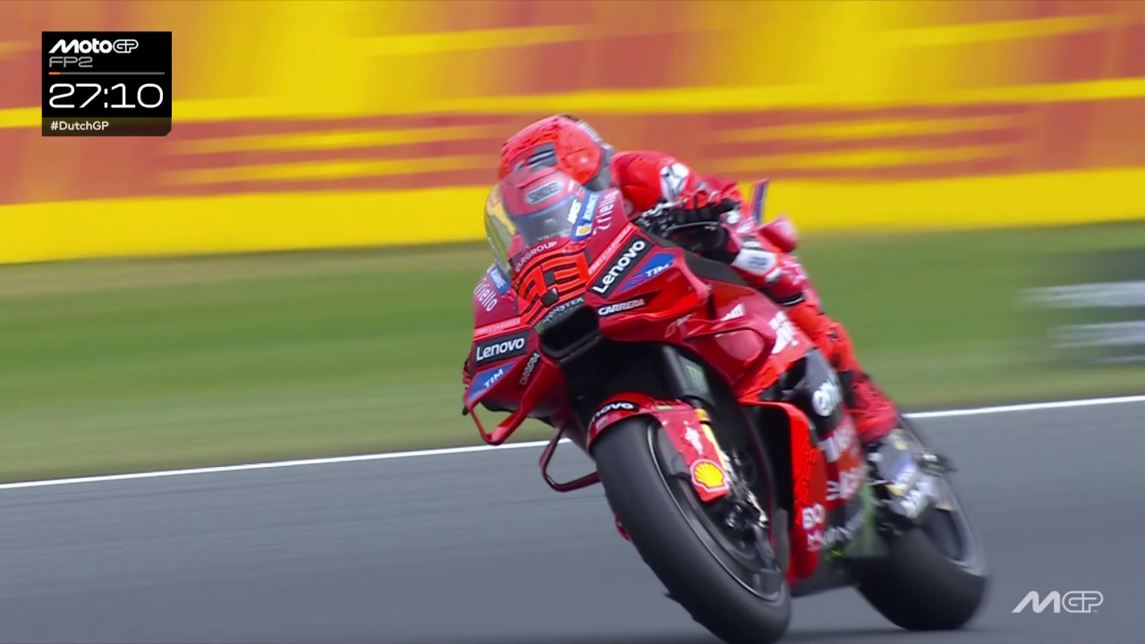 黑白直播nba-荷兰自行车选手飞驰赛场，称霸全场