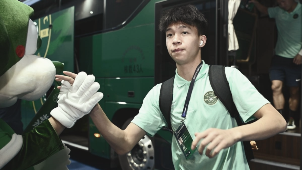 黑白直播在线观看nba-中超重磅对决：英格兰迎战国足，赛后采访的简单介绍