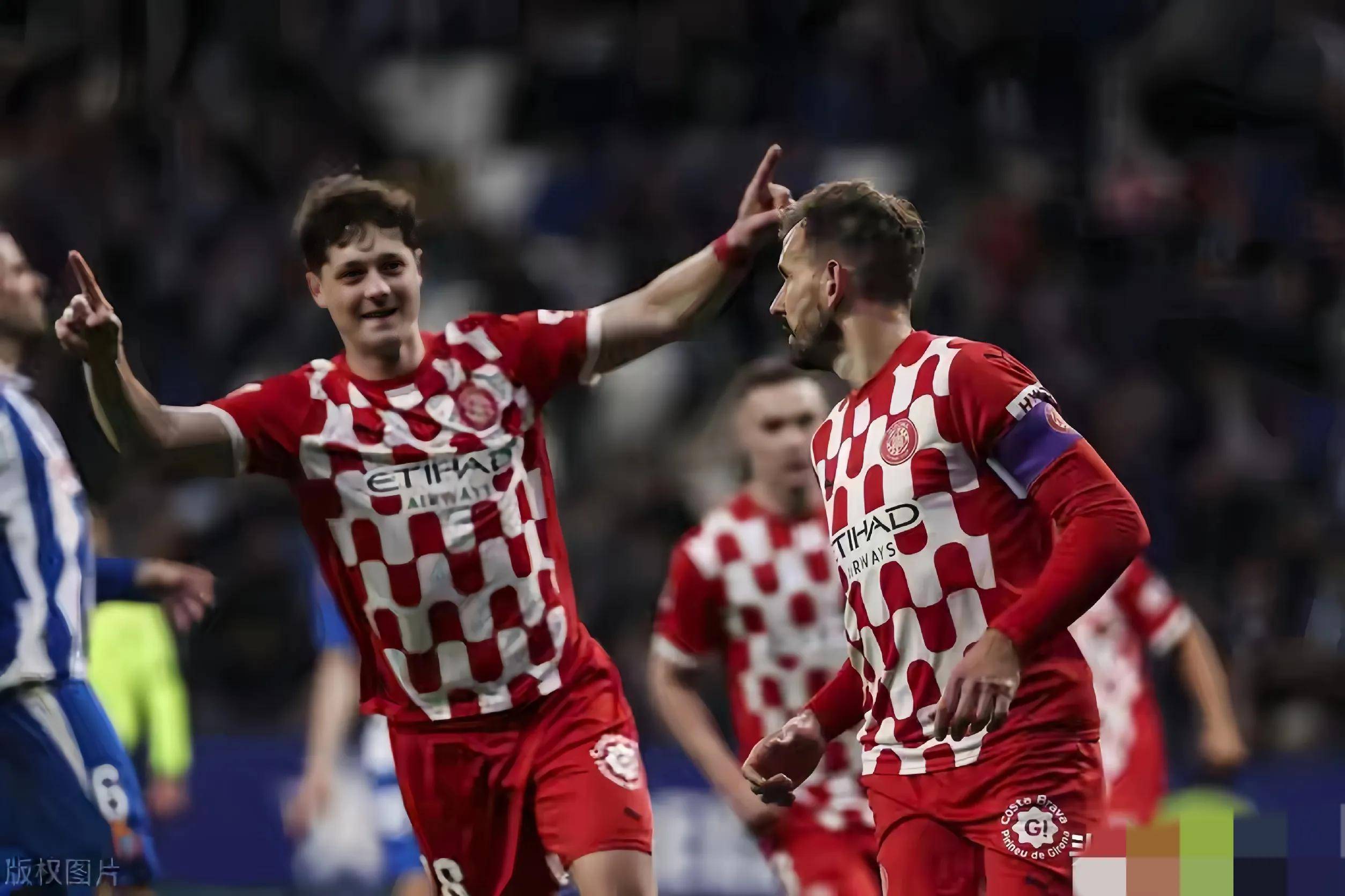 马竞轻取利物浦，莱万乌龙送礼欧冠的简单介绍