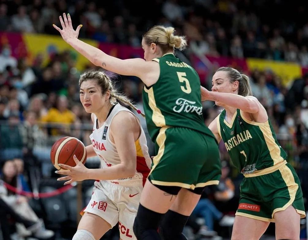 澳大利亚女篮力克美国队，杀入奥运决赛