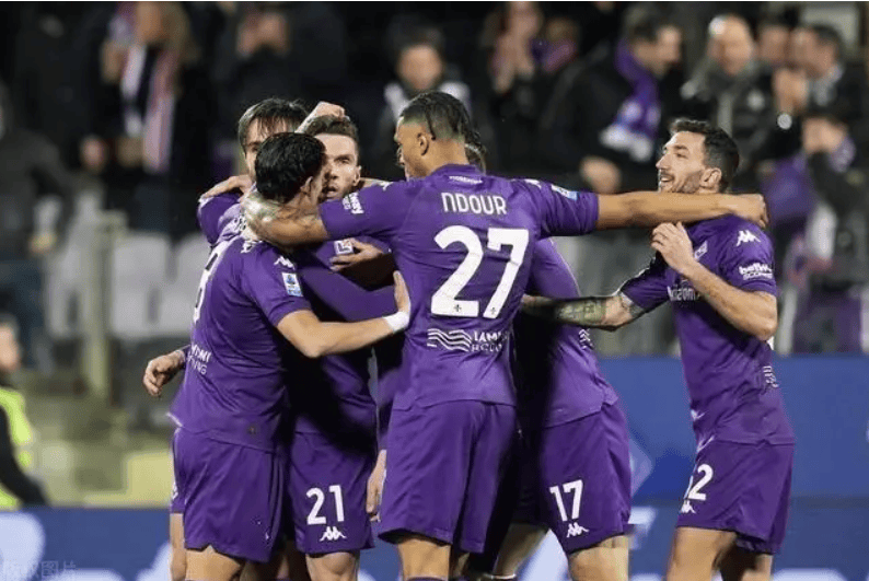 佛罗伦萨客场胜利都灵，取得关键胜利