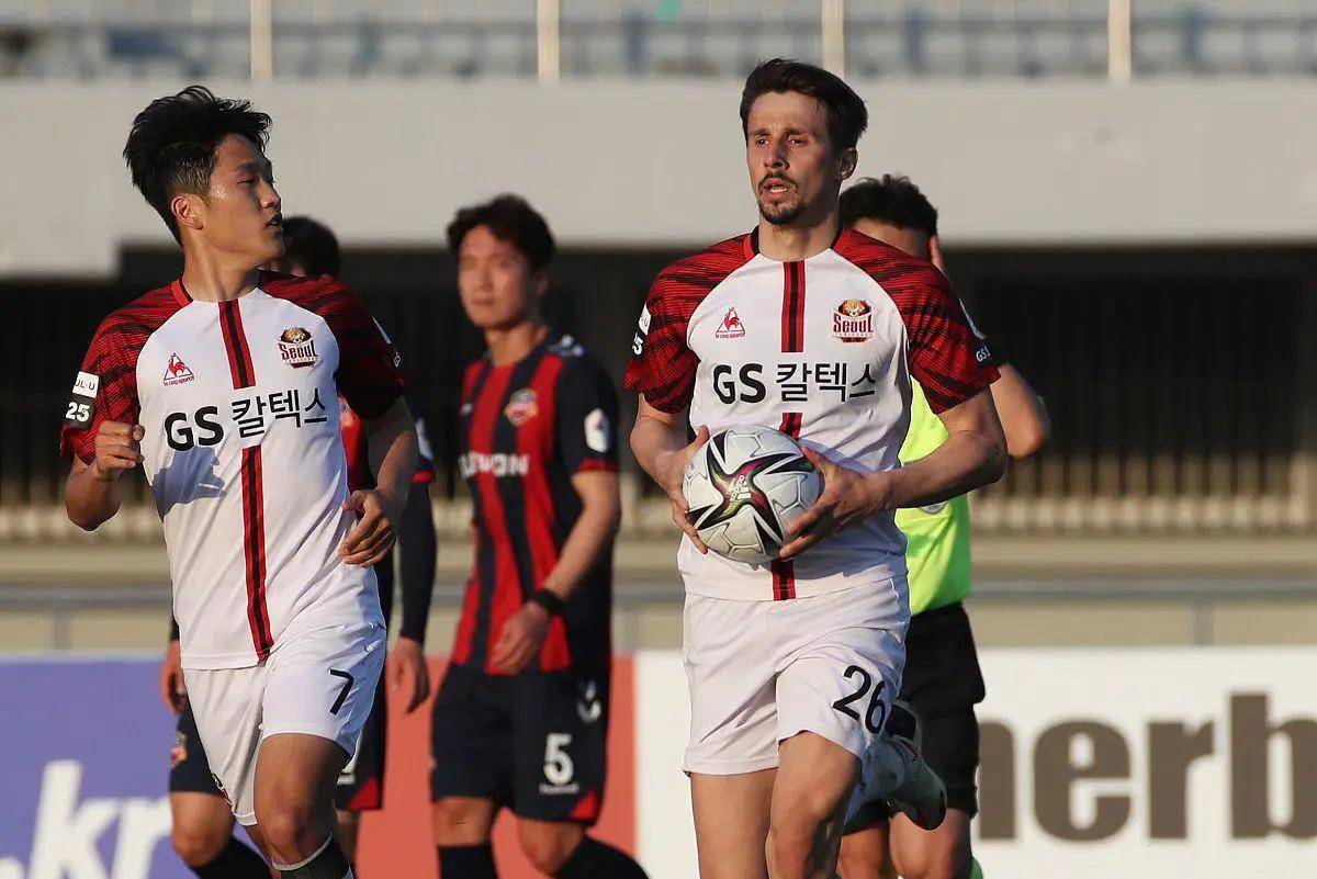 黑白直播在线观看-关于阿尔艾因客场取胜，首尔FC遭遇挫折的信息