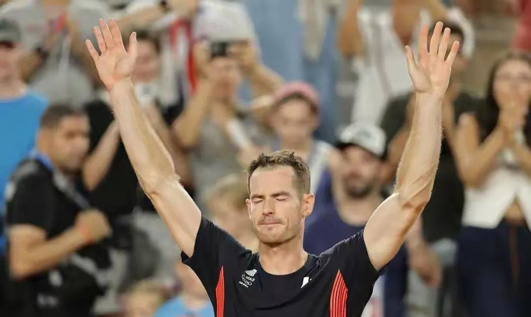 黑白直播免费体育直播-关于法国网球队轻取英国网球队，穆雷完成帽子戏法的信息