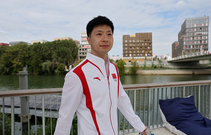 关于中国乒乓球队横扫法国乒乓球队，张继科制霸全场的信息