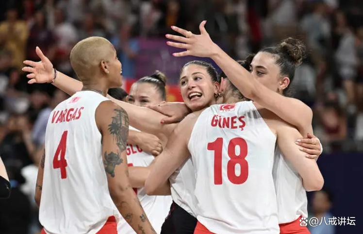 黑白直播-排球明星选手受伤退赛，引发热议