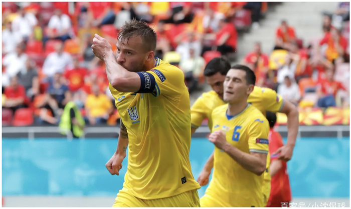 黑白直播免费体育直播-斯洛伐克队成功突围，创造奇迹