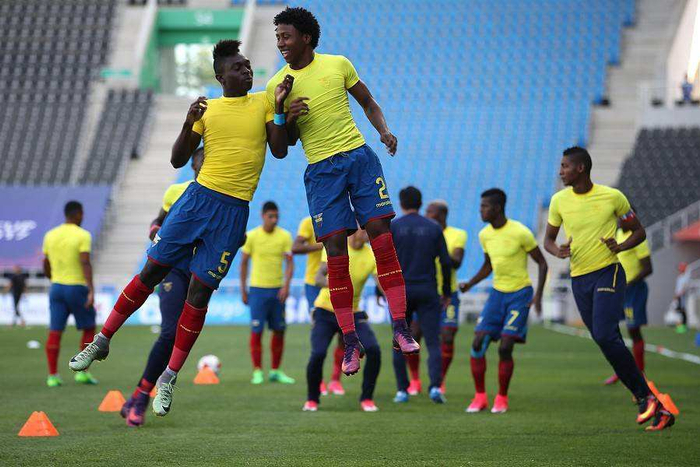 斯洛伐克队成功突围,创造奇迹 斯洛伐克队成功突围,创造奇迹