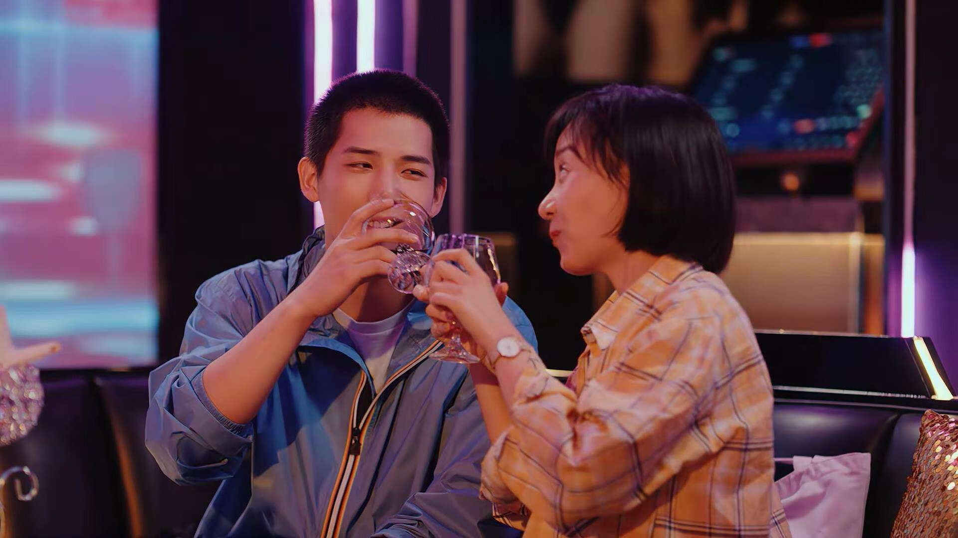 黑白直播网-瑞士压制阿尔及利亚，卡马文加关键先生力挽狂澜—一场战术与意志的较量