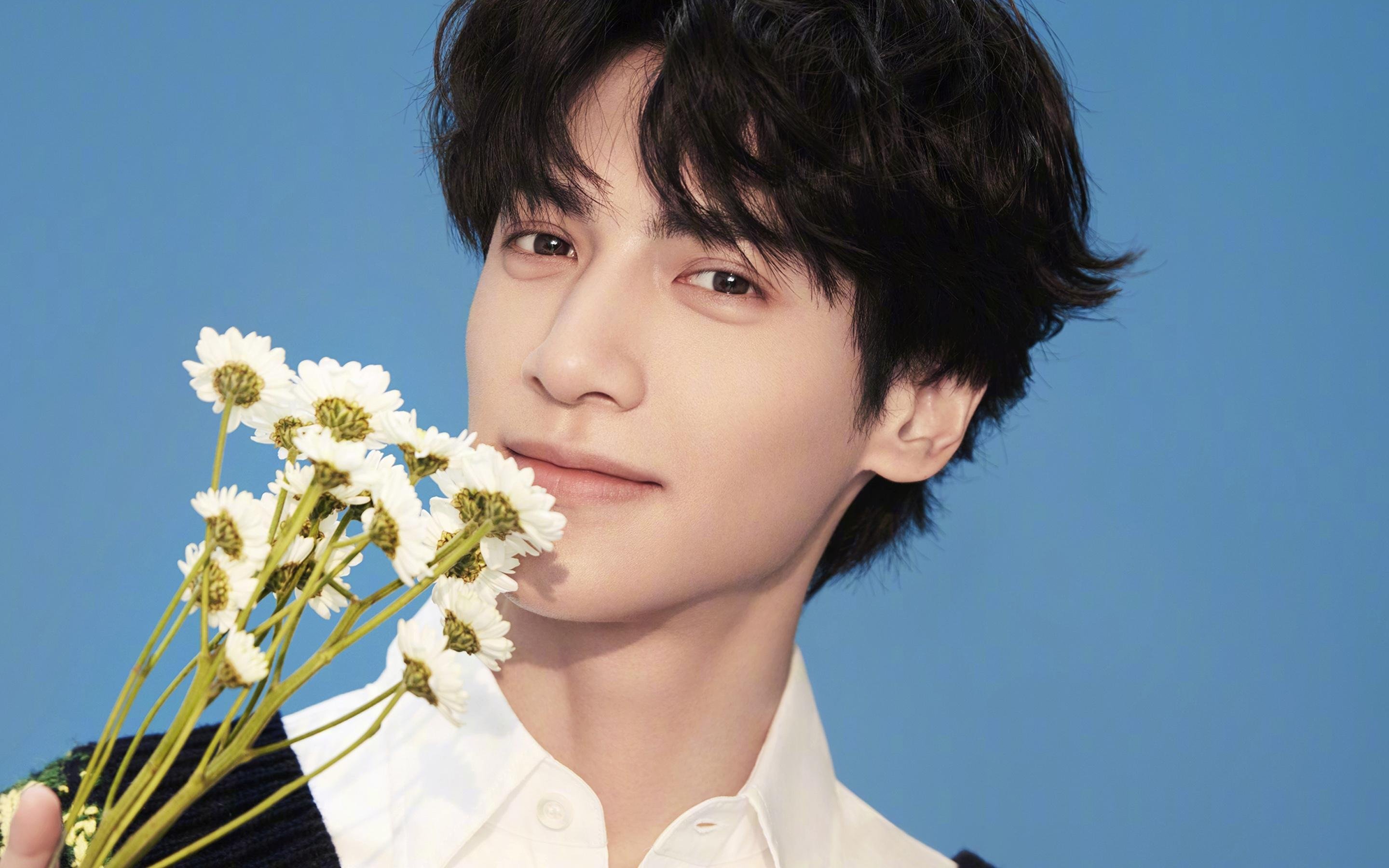 黑白直播nba在线观看-跨越重洋的篮球共鸣，深圳队的钢铁纪律与西亚卡姆的关键接管