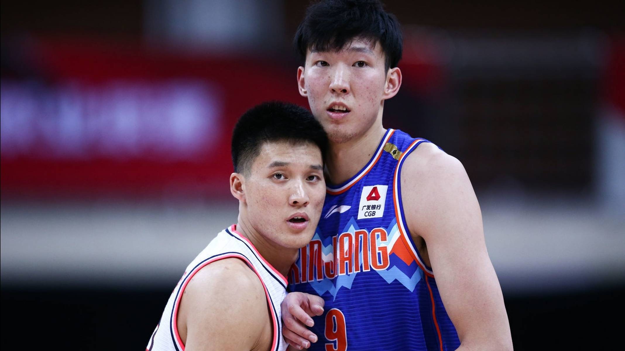 黄蜂对阵新疆队，拉文在焦点战证明自己